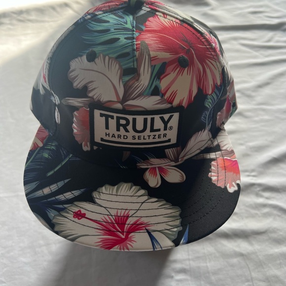 Truly Hard Seltzer Flat bill SnapBack - Picture 3 of 4